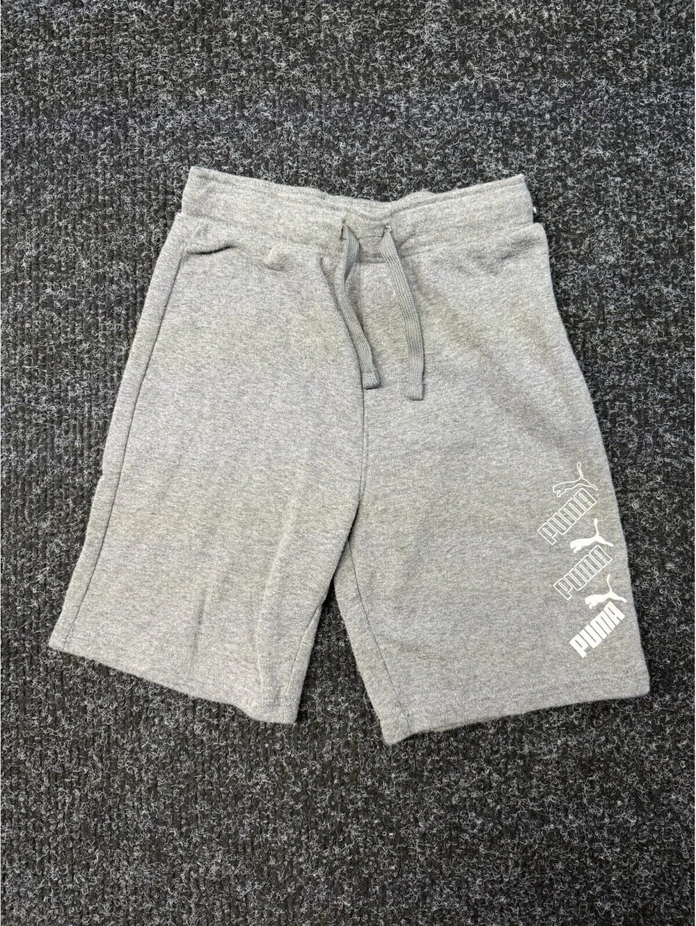 Puma Boys Gray Fleece Shorts Size M 10/12 Drawstring Logo Athletic Casual